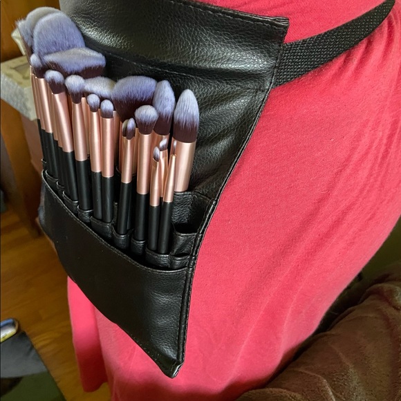 Professional Cosmetics Brushes with Belt Waist Bag - Picture 4 of 6